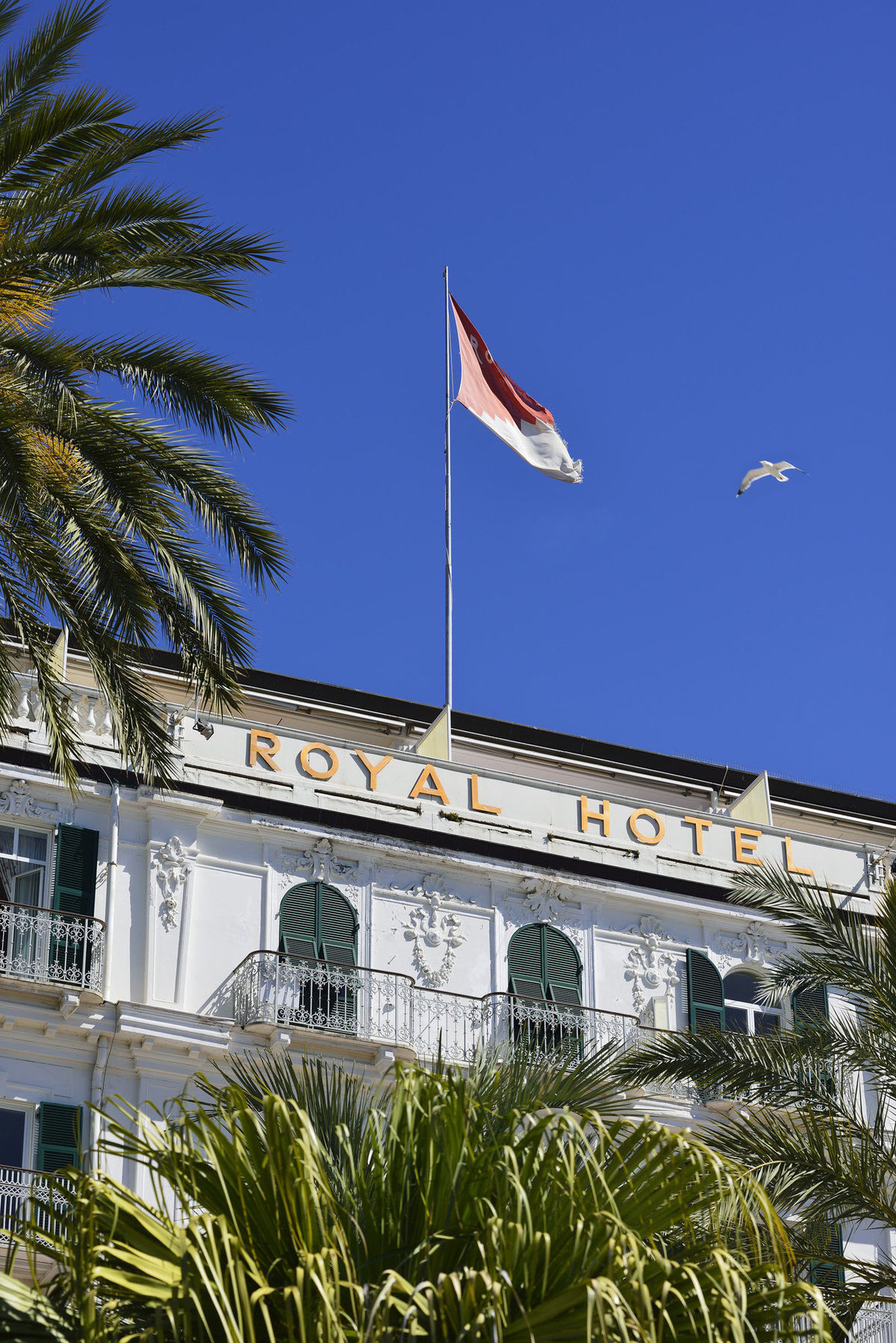 Royal Hotel Санремо Экстерьер фото